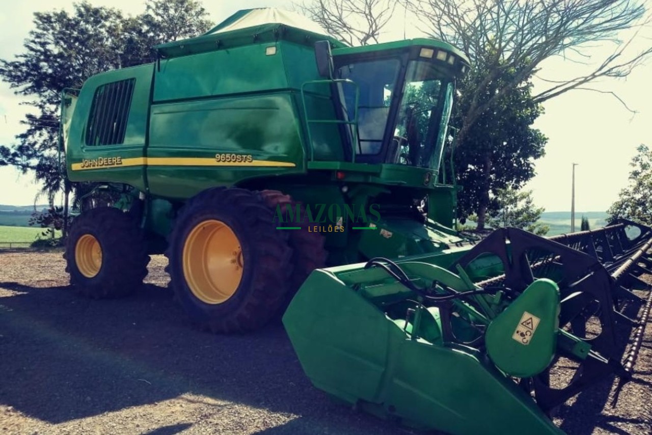 JOHN DEERE 9650 2004