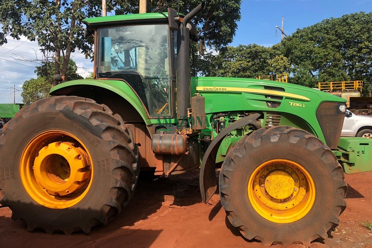 JOHN DEERE 7230J 2019