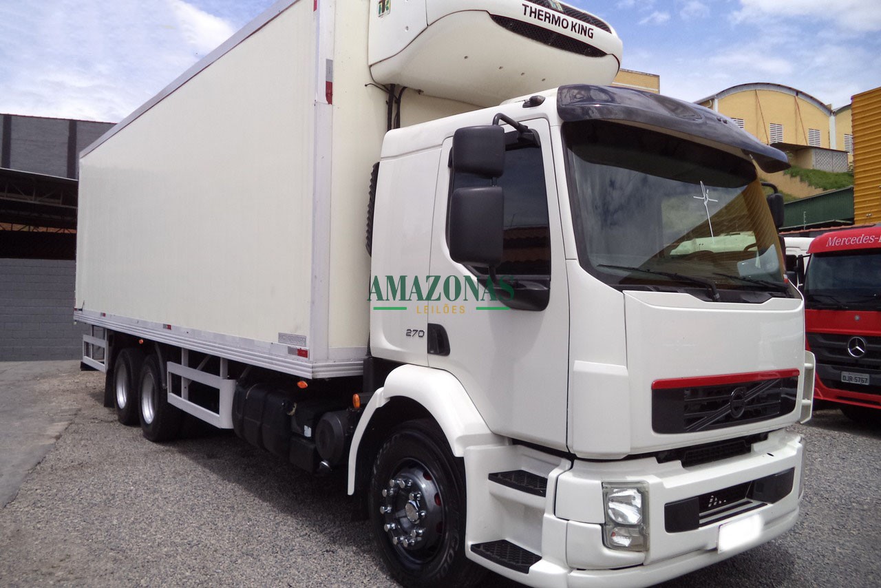 VOLVO VM270 2013