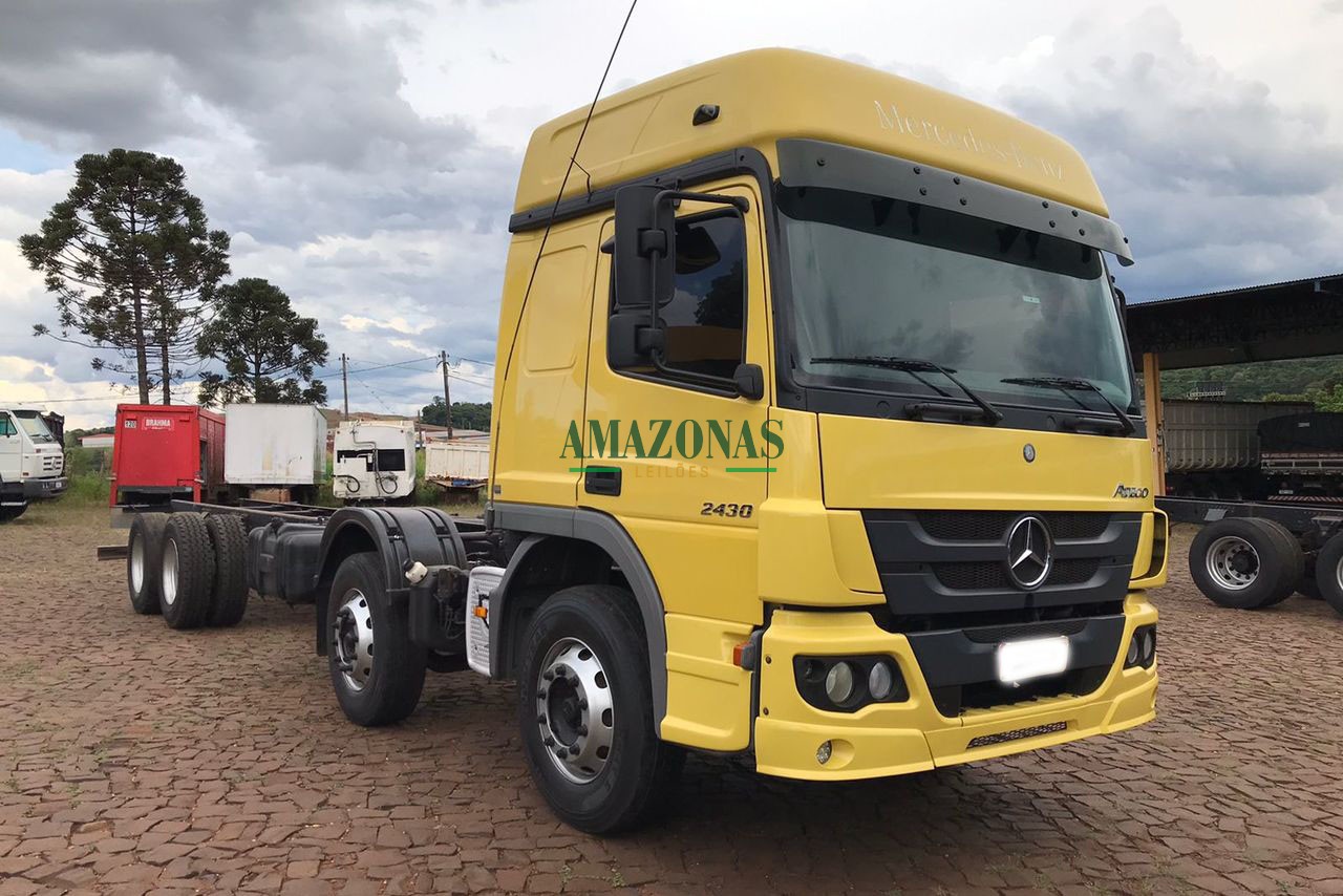 MERCEDES BENZ MB2430 2014