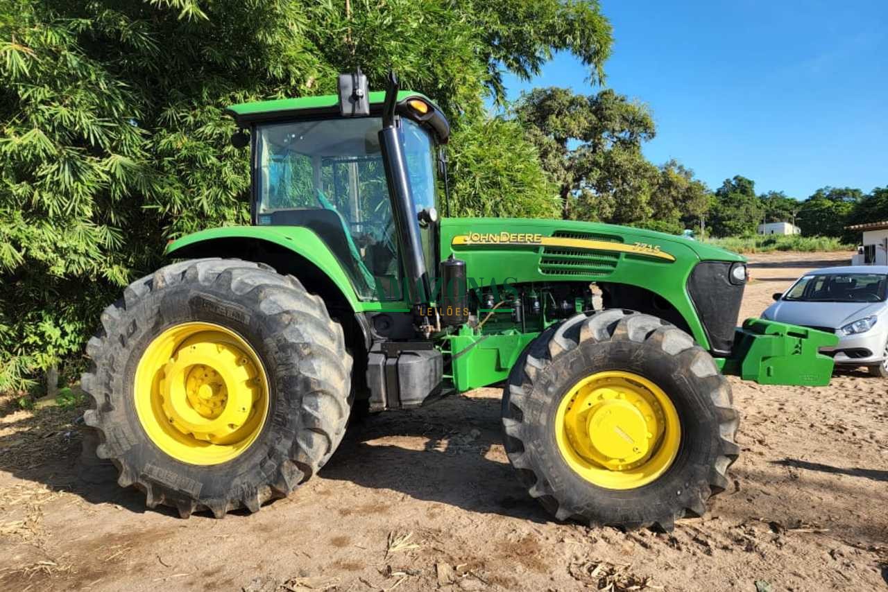 JOHN DEERE 7715 2010