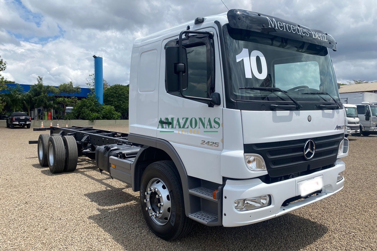 MERCEDES BENZ MB2425 2010