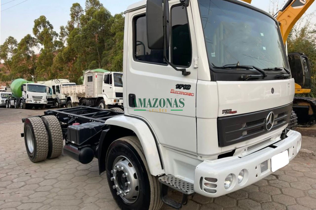 MERCEDES BENZ MB1718 2012